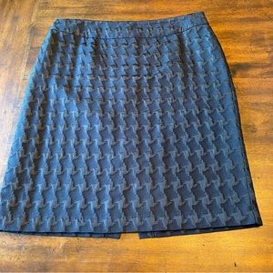 XL Houndstooth Skirt